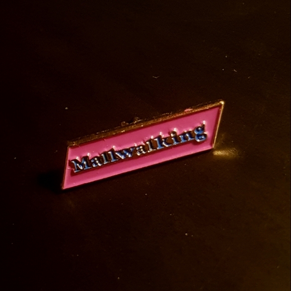 {FWP} Mallwalking Pin - Picture 2 of 7